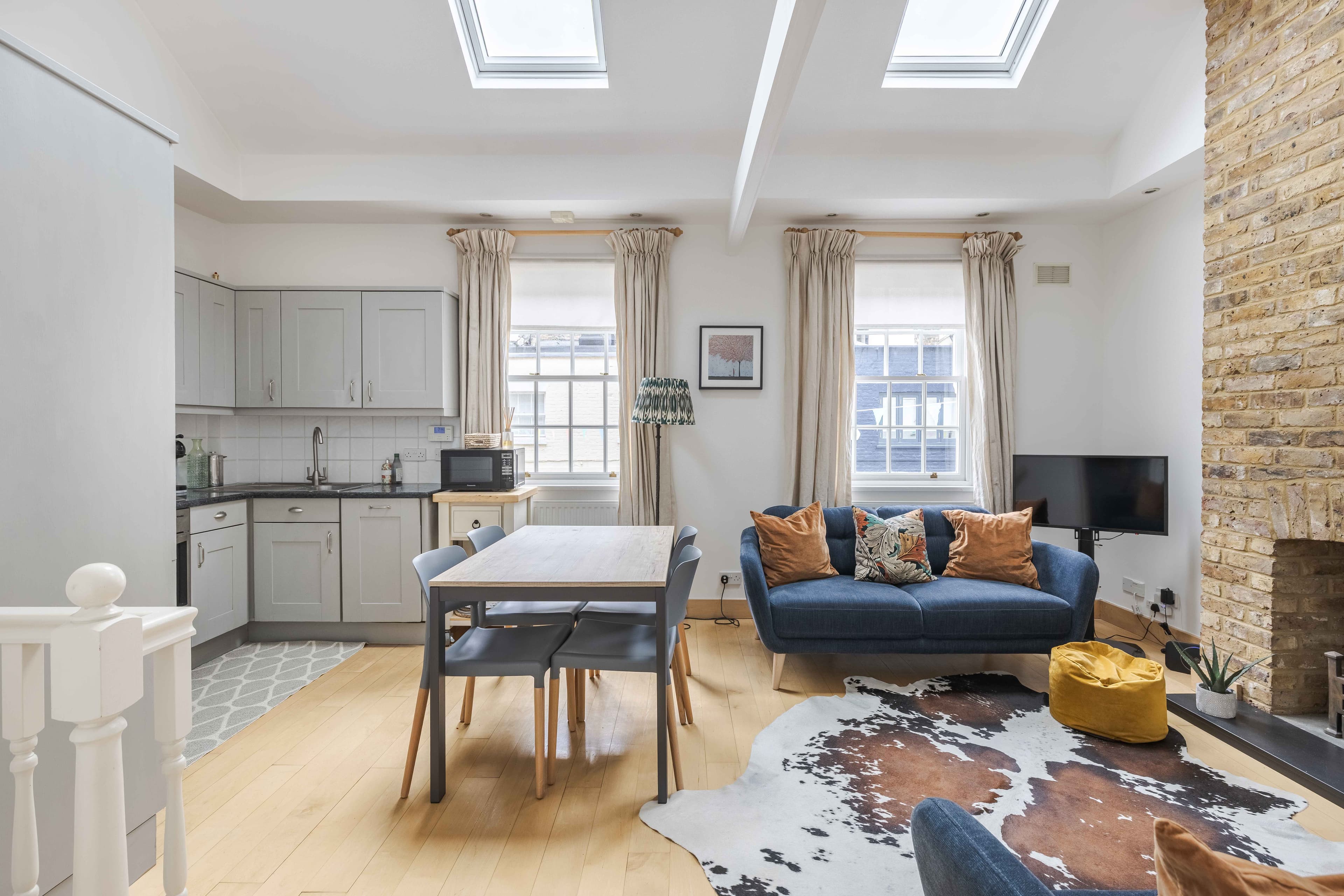 Bathurst Mews III