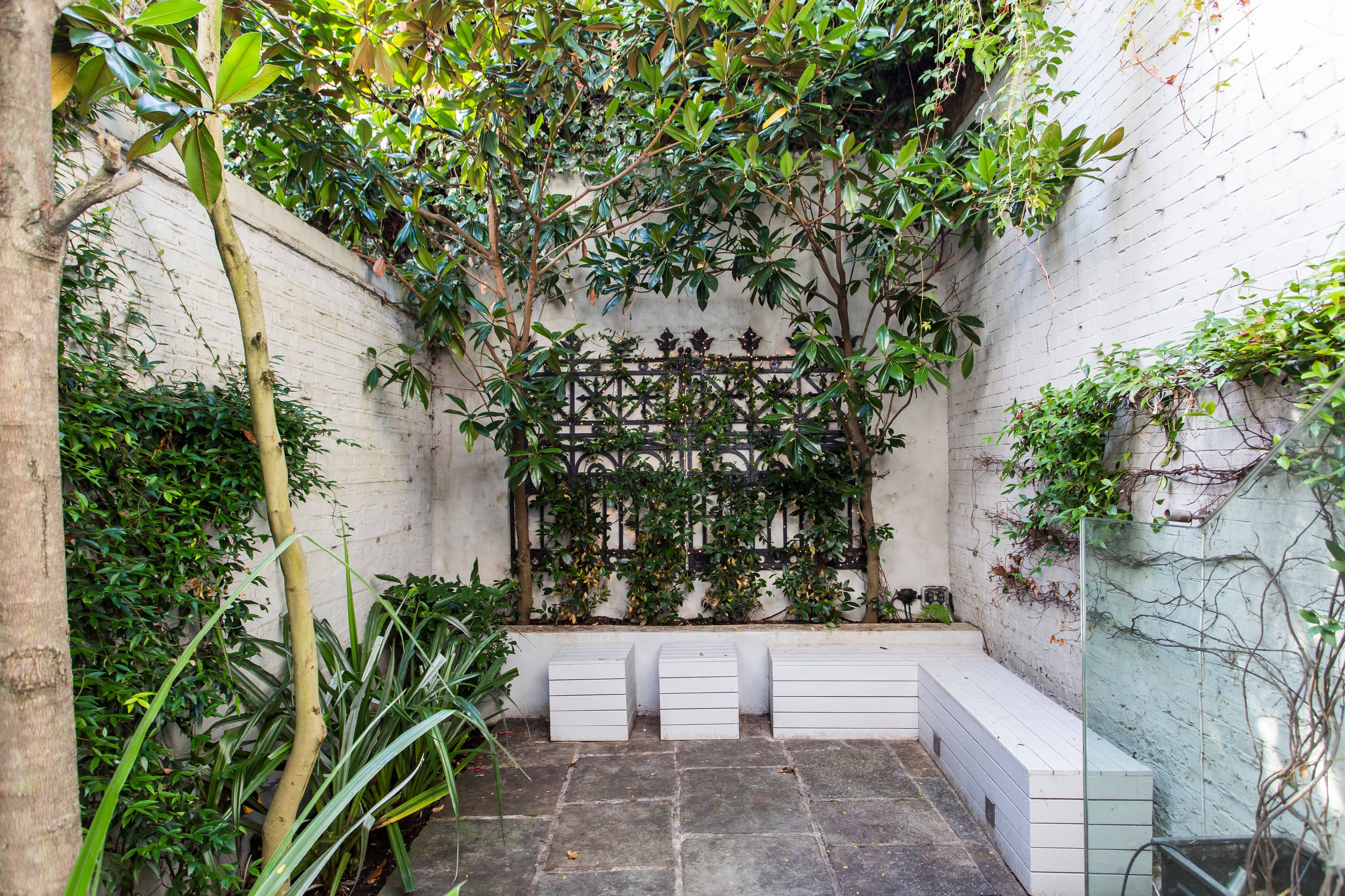 Ovington Gardens